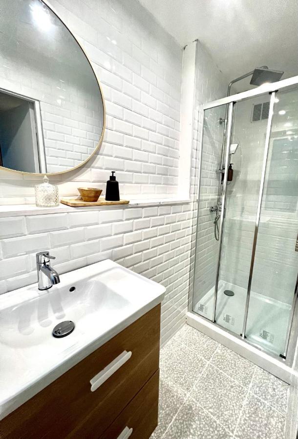 Les Suites Du Beffroi 2 Calais Exteriör bild
